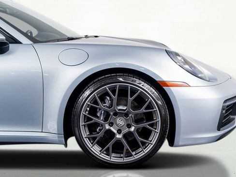 Used 2021 Porsche 911 Carrera image 7