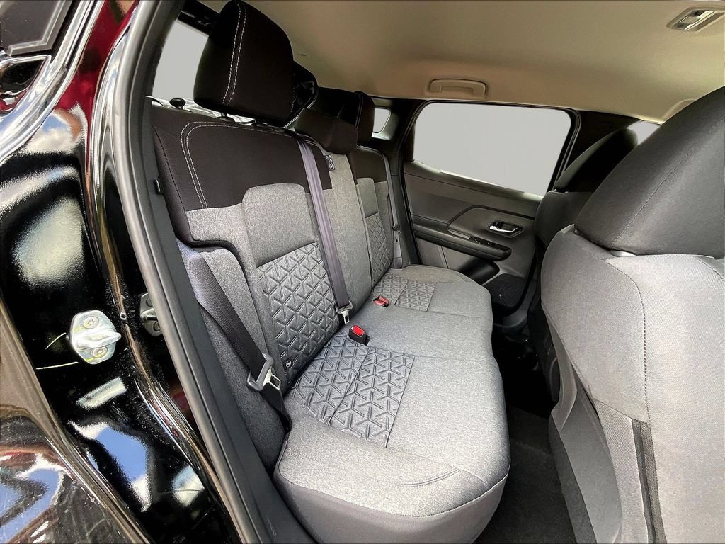 New 2027 Nissan Kicks SV FWD image 10