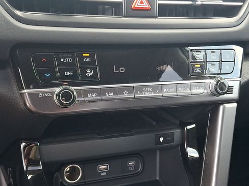 New 2026 Kia Seltos EX w/ EX Sunroof Package AWD/4WD image 16