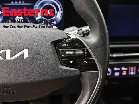 Used 2023 Kia Niro Wind w/ Wind Preserve Package FWD image 16