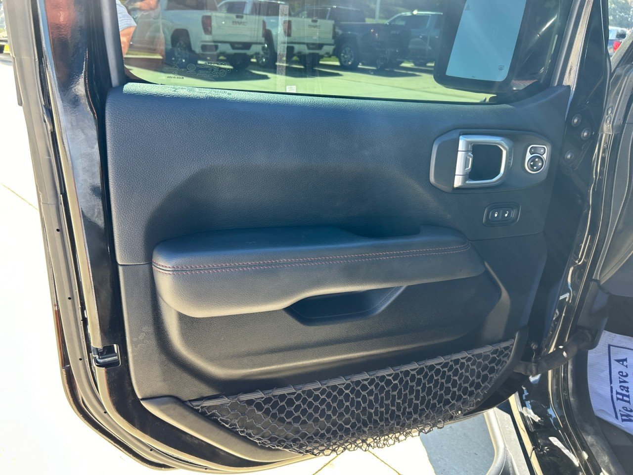Used 2020 Jeep Wrangler Unlimited Rubicon AWD/4WD image 11