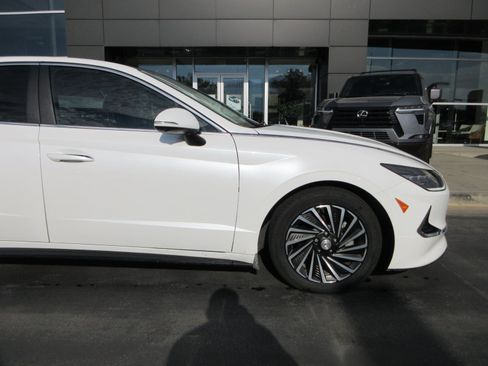 Used 2020 Hyundai Sonata Limited FWD image 12