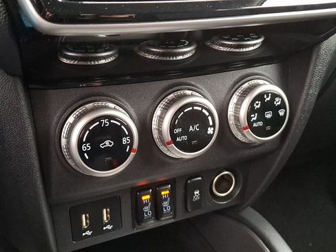 Used 2025 Mitsubishi Outlander Sport LE image 15