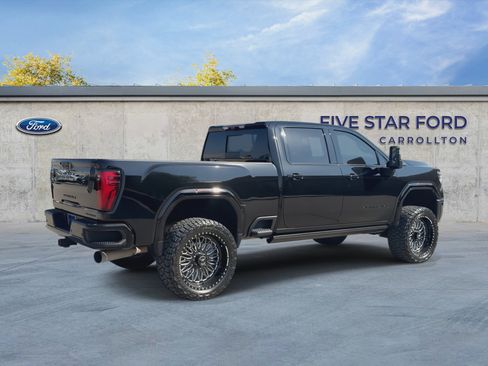 Used 2024 GMC Sierra 2500 Denali Ultimate AWD/4WD image 2