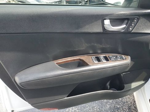 Used 2018 Kia Optima EX w/ Technology Package FWD image 19