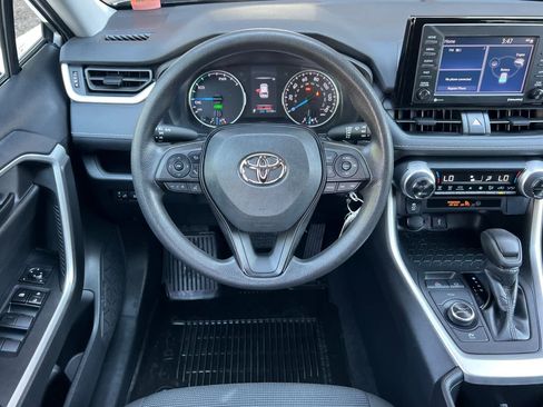 Certified 2022 Toyota RAV4 LE AWD/4WD image 15