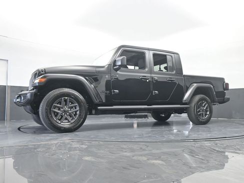 New 2026 Jeep Gladiator Sport image 48