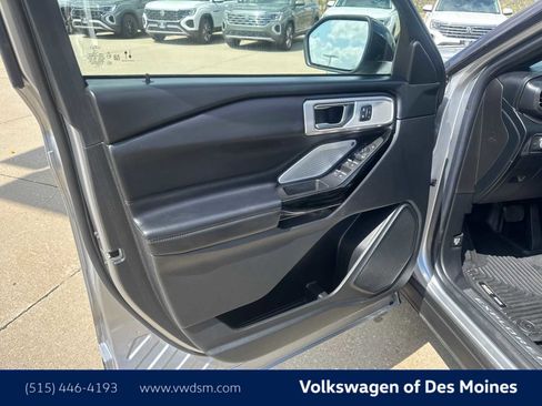 Used 2021 Ford Explorer Platinum w/ Equipment Group 601A AWD/4WD image 22
