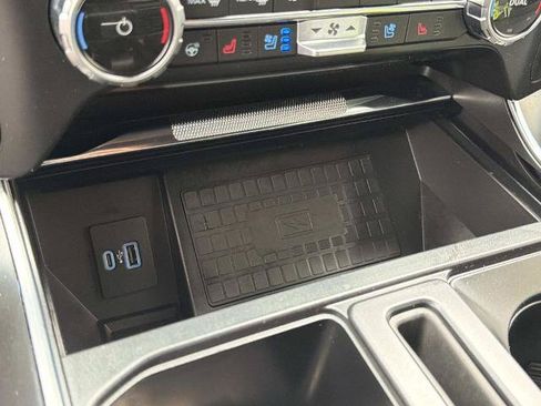 Certified 2022 Ford F150 Raptor w/ Raptor 37 Performance Package AWD/4WD image 32