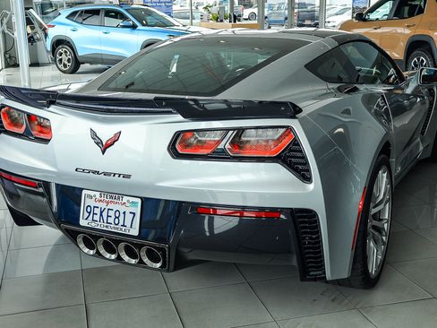 Used 2016 Chevrolet Corvette Z06 w/ Battery Protection Package RWD image 15