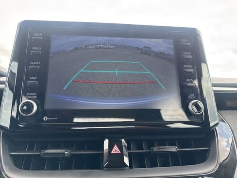 Used 2022 Toyota Corolla LE image 39