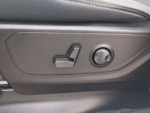 Used 2022 RAM 1500 Big Horn RWD image 22