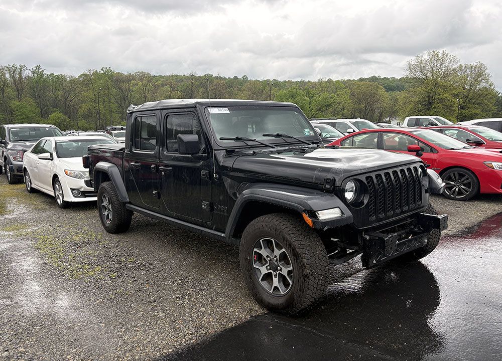 Used 2020 Jeep Gladiator Sport w/ Trailer Tow Package AWD/4WD image 4