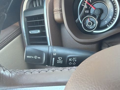 Used 2019 RAM 1500 Laramie image 26