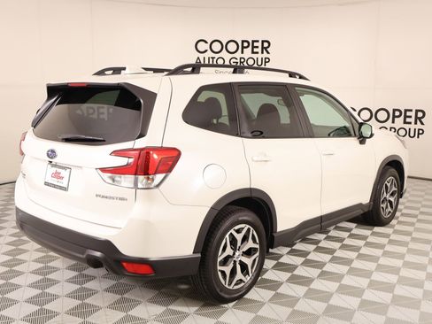 Used 2023 Subaru Forester Premium AWD/4WD image 21