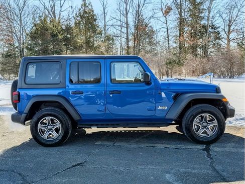 Used 2019 Jeep Wrangler Unlimited Sport S image 4