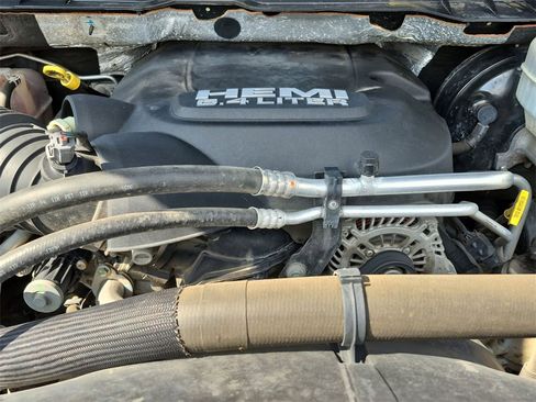 Used 2018 RAM 2500 Power Wagon w/ Luxury Group image 34