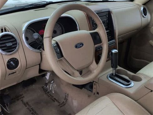 Used 2007 Ford Explorer Eddie Bauer image 10