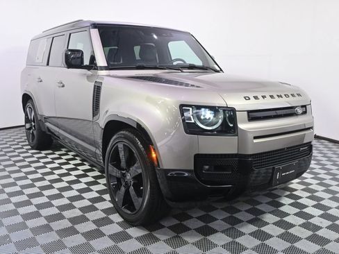 Used 2023 Land Rover Defender 130 X-Dynamic SE AWD/4WD image 7