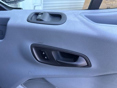 Used 2017 Ford Transit 150 130 Low Roof w/ Exterior Upgrade Package image 18
