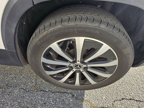 Used 2022 Mercedes-Benz GLB 250 image 12