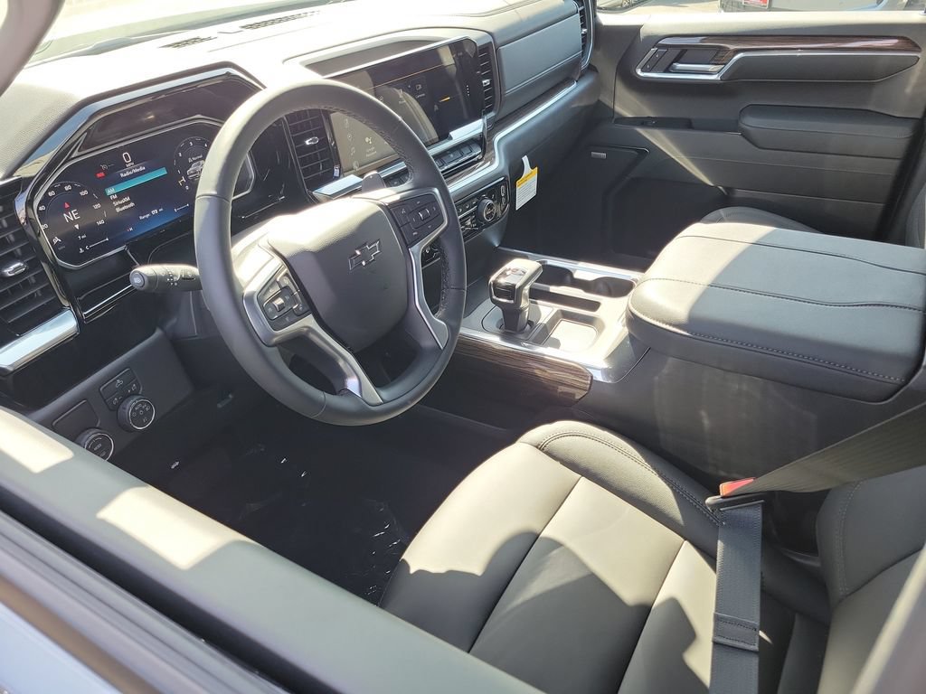 New 2026 Chevrolet Silverado 1500 RST w/ Convenience Package II RWD image 3
