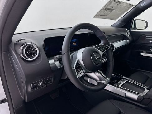 New 2026 Mercedes-Benz GLB 250 image 10