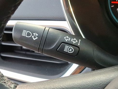 Used 2023 Chevrolet Equinox LT image 24