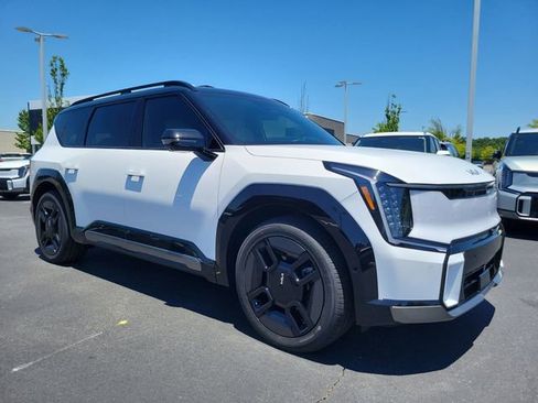 New 2026 Kia EV9 GT-Line AWD/4WD image 3
