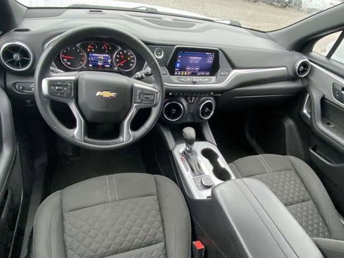 Used 2022 Chevrolet Blazer LT image 12