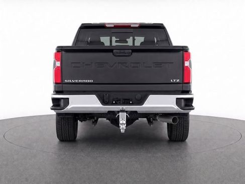Used 2025 Chevrolet Silverado 2500 LTZ w/ LTZ Plus Package AWD/4WD image 5