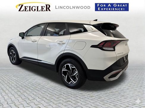 Used 2024 Kia Sportage LX FWD image 4
