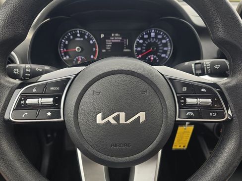 Used 2024 Kia Forte LXS image 23