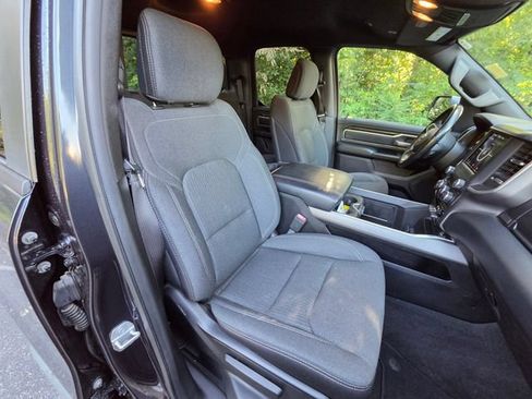 Used 2019 RAM 1500 Big Horn RWD image 29