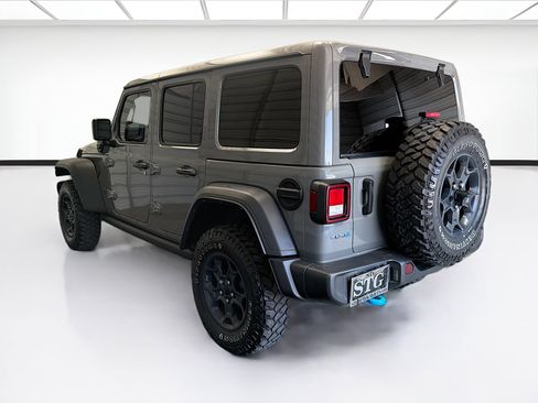 Used 2023 Jeep Wrangler Unlimited w/ Cold Weather Group AWD/4WD image 6