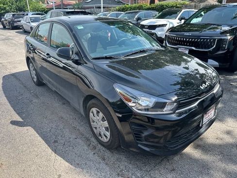Used 2023 Kia Rio S FWD image 3