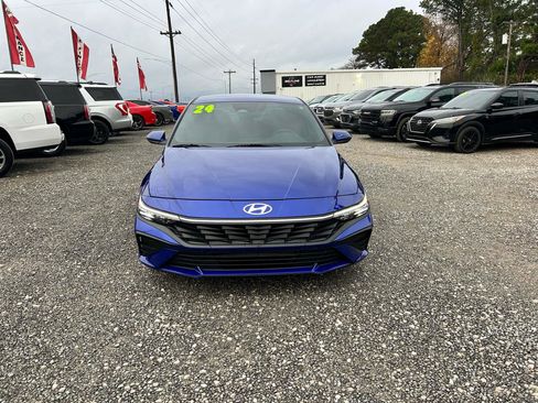 Used 2024 Hyundai Elantra SEL FWD image 16