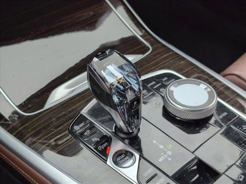 Used 2019 BMW X7 xDrive50i w/ Dynamic Handling Package AWD/4WD image 12