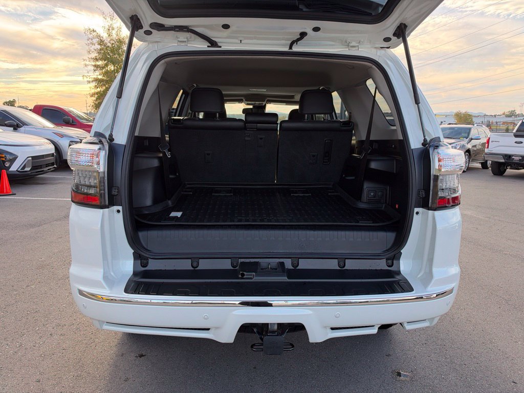 Used 2021 Toyota 4Runner Limited AWD/4WD image 27