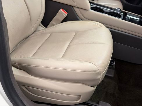 Certified 2023 Lincoln Corsair Reserve w/ Equipment Group 201A image 12