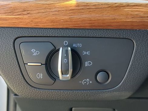 Used 2023 Audi Q5 2.0T Premium w/ Convenience Package image 26