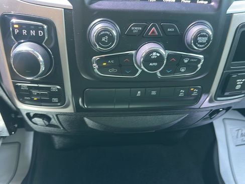 Used 2019 RAM 1500 Big Horn AWD/4WD image 33