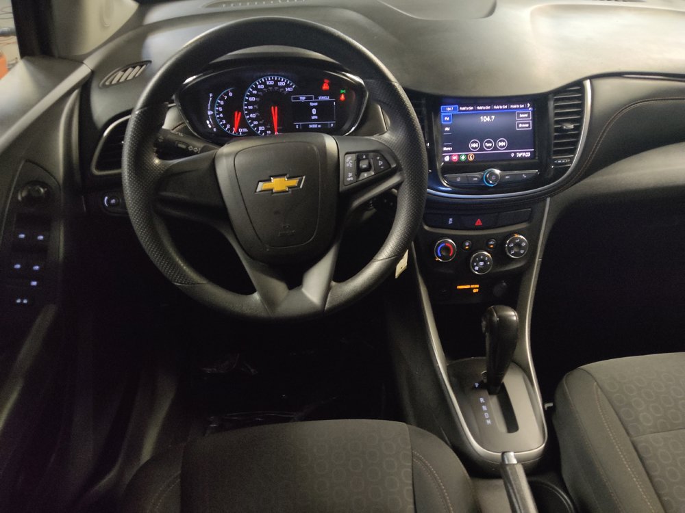 Used 2020 Chevrolet Trax LS FWD image 22