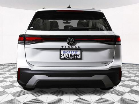 Used 2026 Volkswagen Tiguan S AWD/4WD image 14
