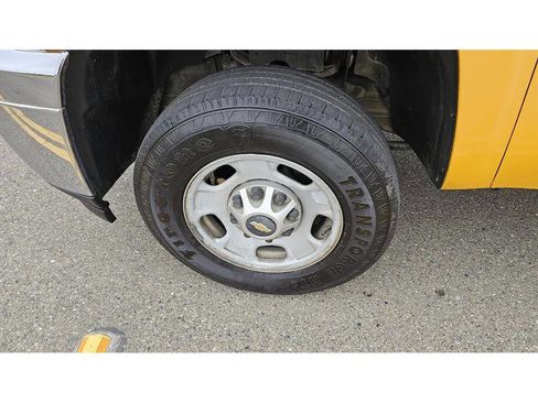 Used 2011 Chevrolet Silverado 2500 W/T image 9