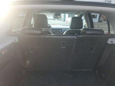 Used 2019 Chevrolet Trax LT w/ LT Convenience Package image 6