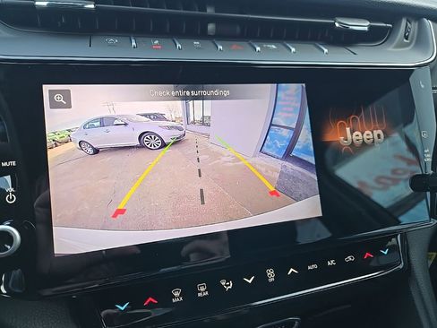 New 2026 Jeep Grand Cherokee Altitude image 57