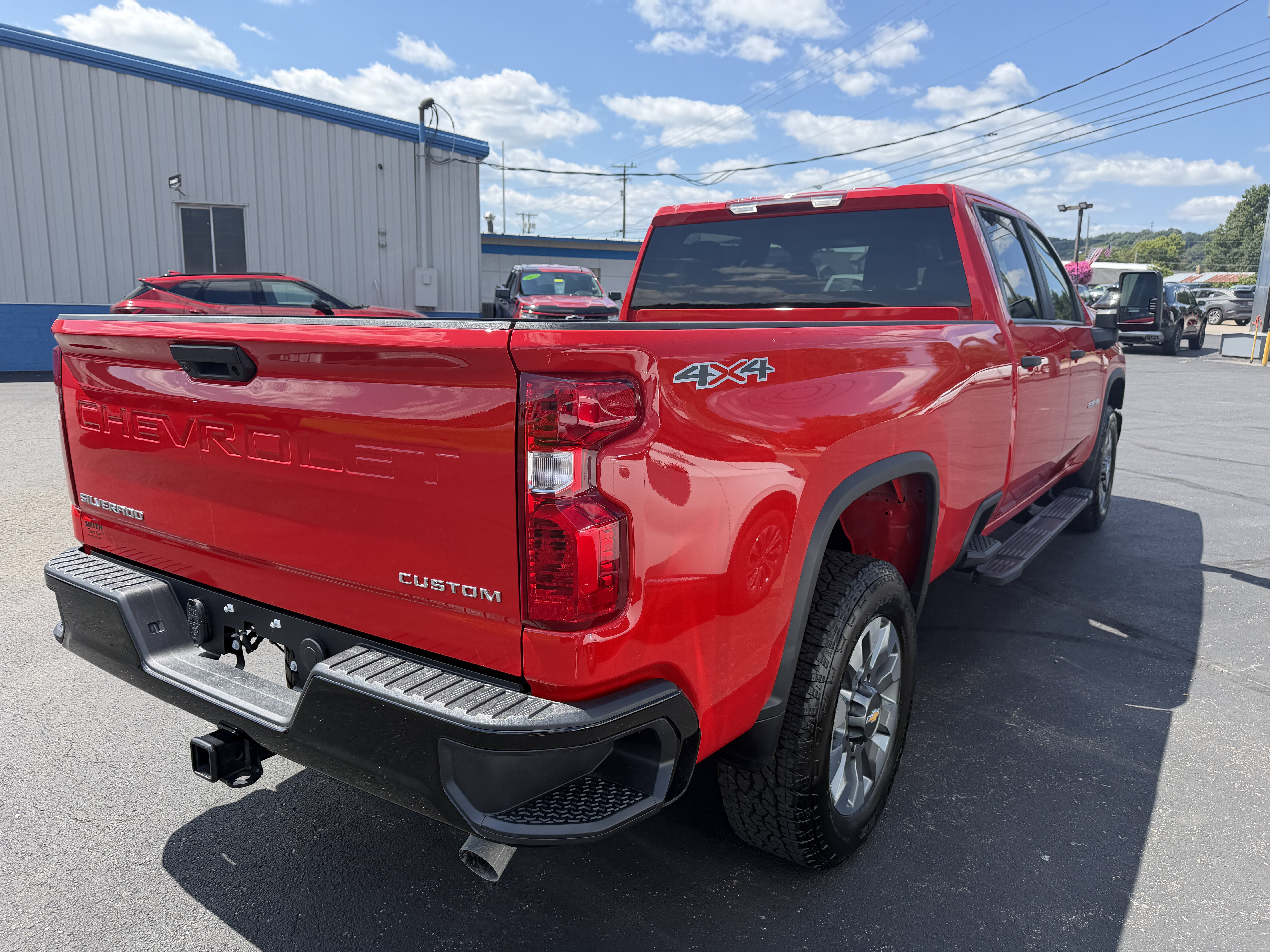 Used 2026 Chevrolet Silverado 2500 Custom AWD/4WD image 3