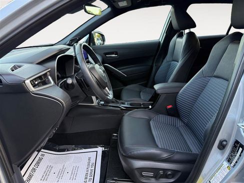Used 2023 Toyota Corolla Cross HYBRID XSE image 10