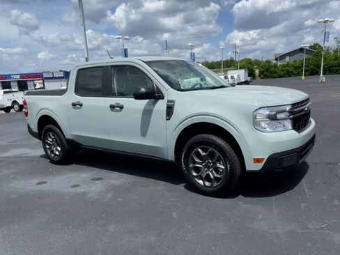 Used 2024 Ford Maverick XLT FWD image 2